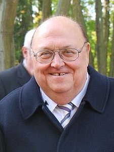 Ehrenvorsitzender: Manfred Lötgering